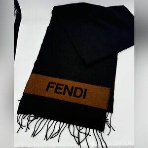 Fendi Wool Scarf in Black and Brown